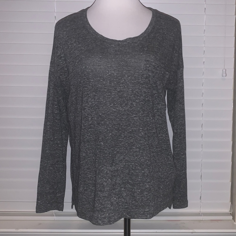 Old Navy Boyfriend Heathered Long Sleeve Tee